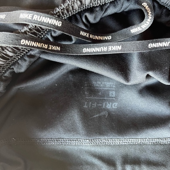 Nike Dri-fit Shorts (2) - Picture 6 of 10